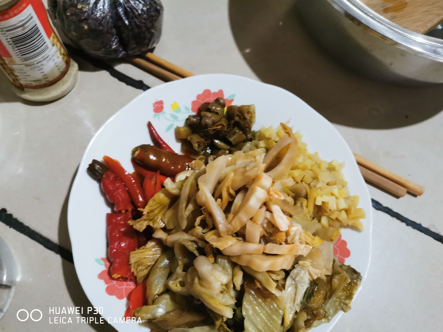 七九斋食单——水煮鱼片的做法 步骤2