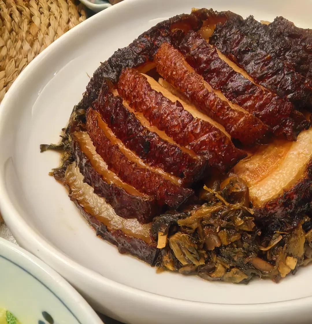 厨师长教你：“咸烧白”的正宗做法，一看就有食欲