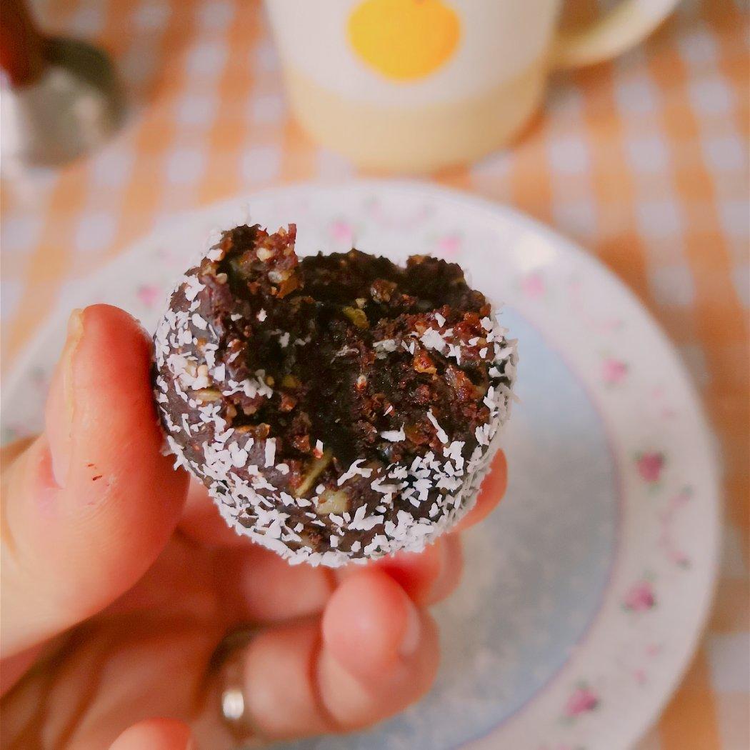 提升免疫力的绝佳零食: 超级食品能量球