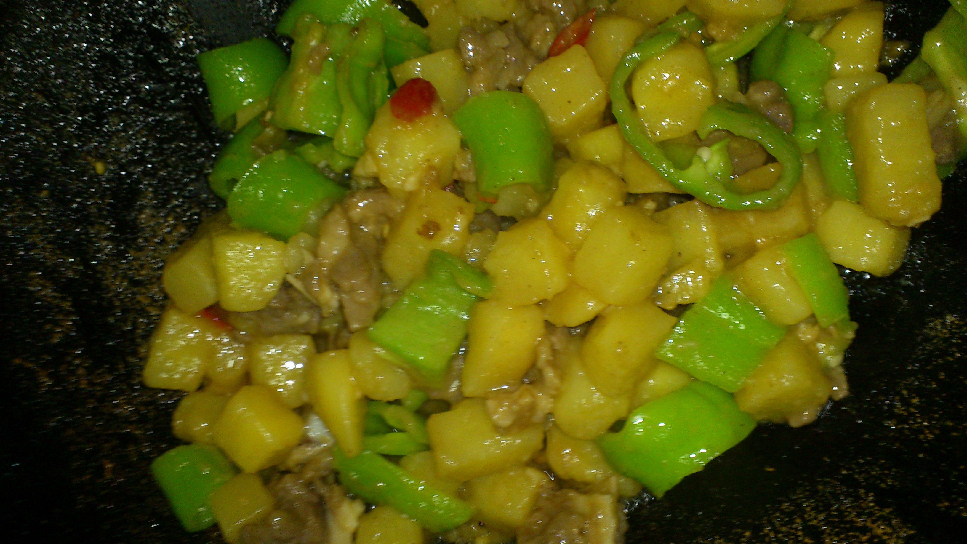土豆炖排骨