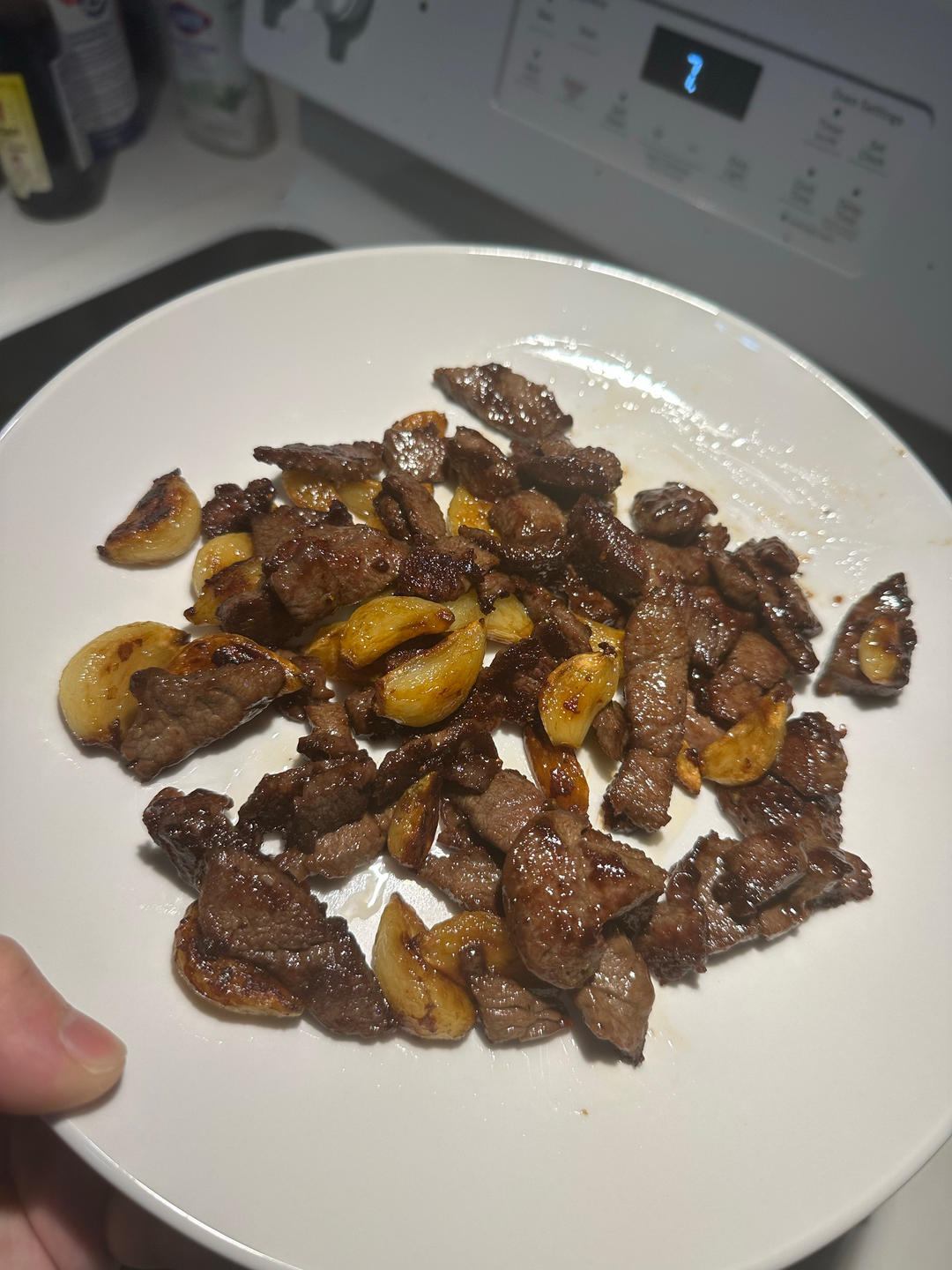 好吃到舔盘的蒜香黑椒牛肉粒