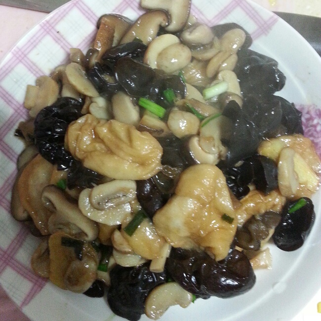 菌菇面筋锅