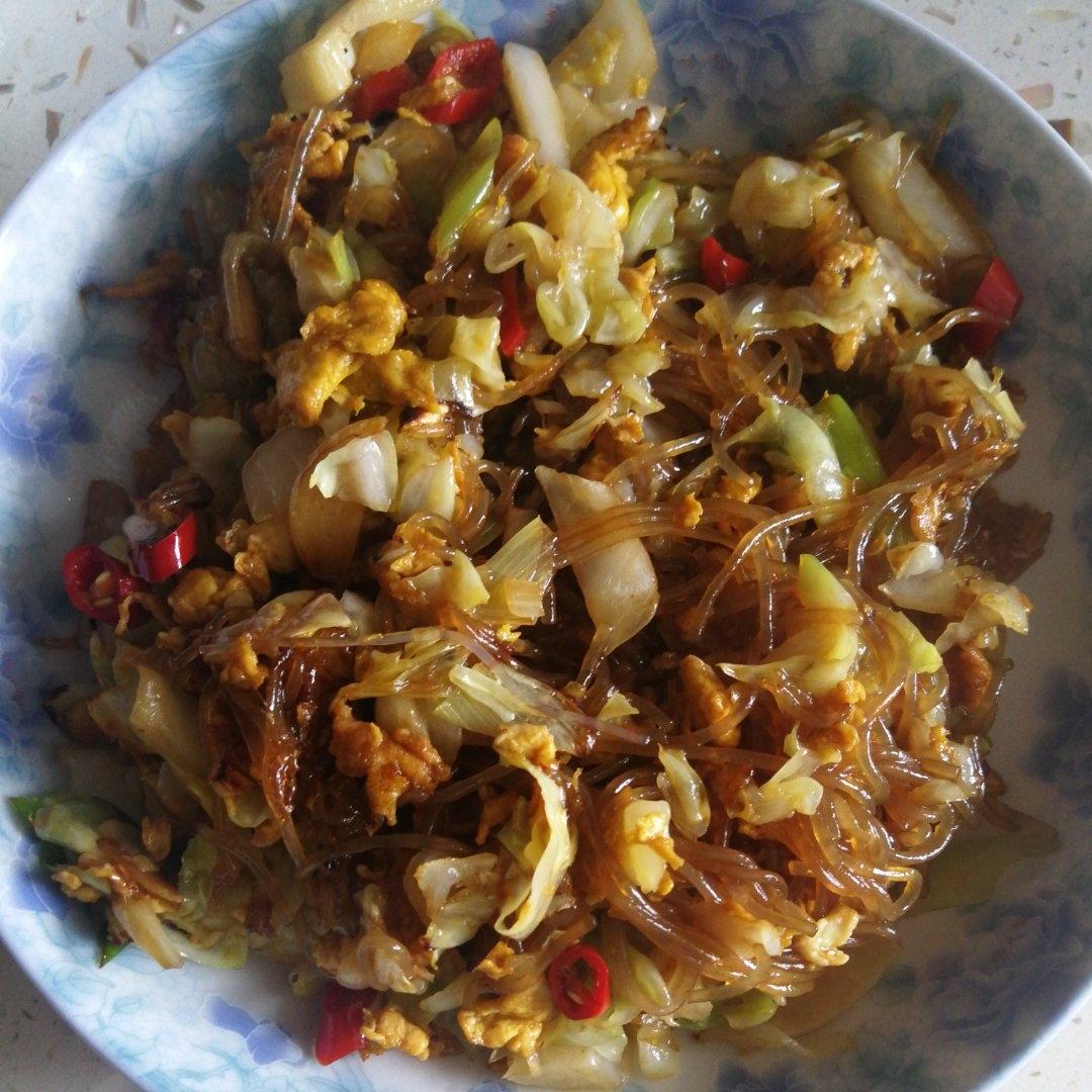 大学食堂的味道:包菜粉丝炒蛋