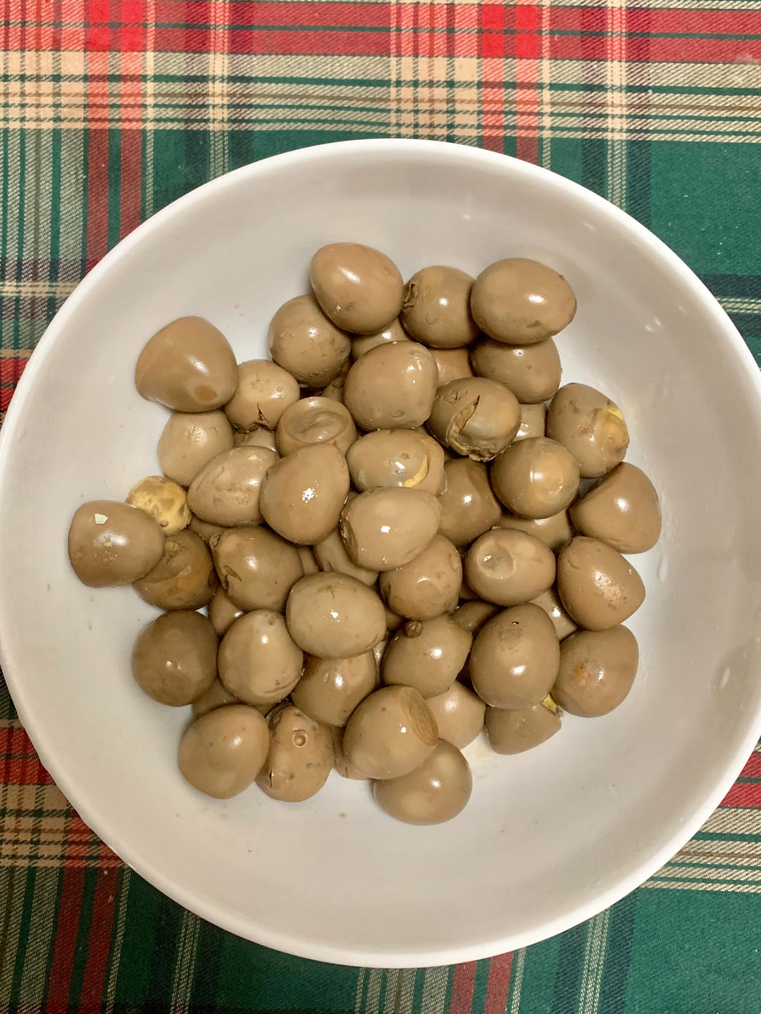 乡巴佬卤鹌鹑蛋