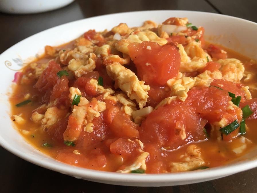 西红柿炒鸡蛋时，多加这一步，鸡蛋香嫩又入味