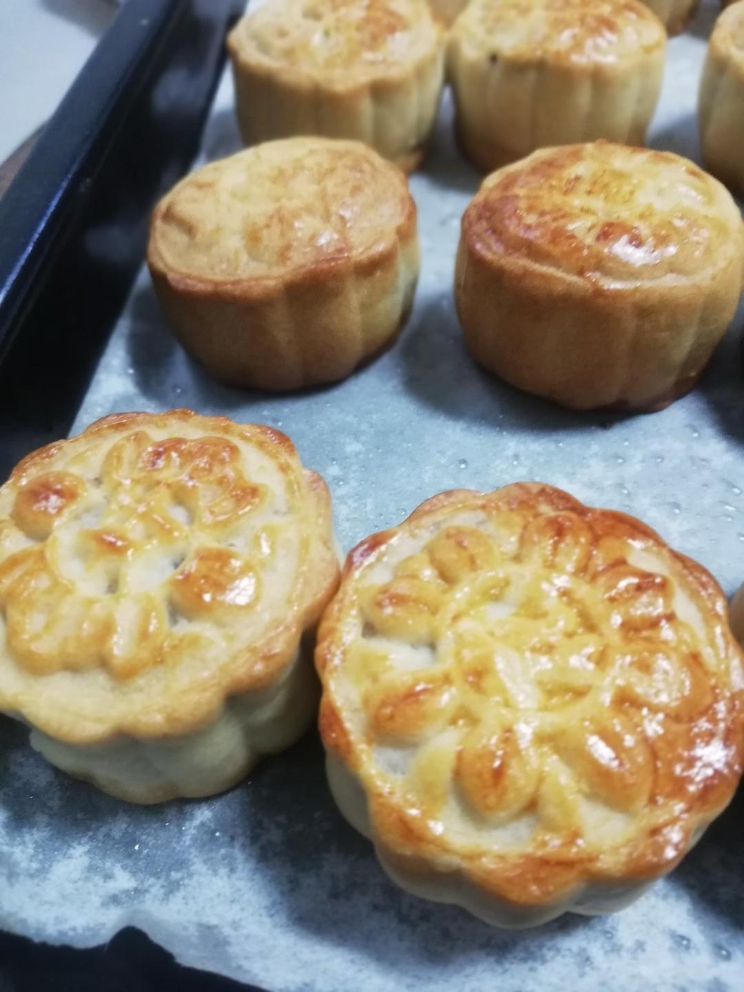 广式月饼——蛋黄莲蓉月饼