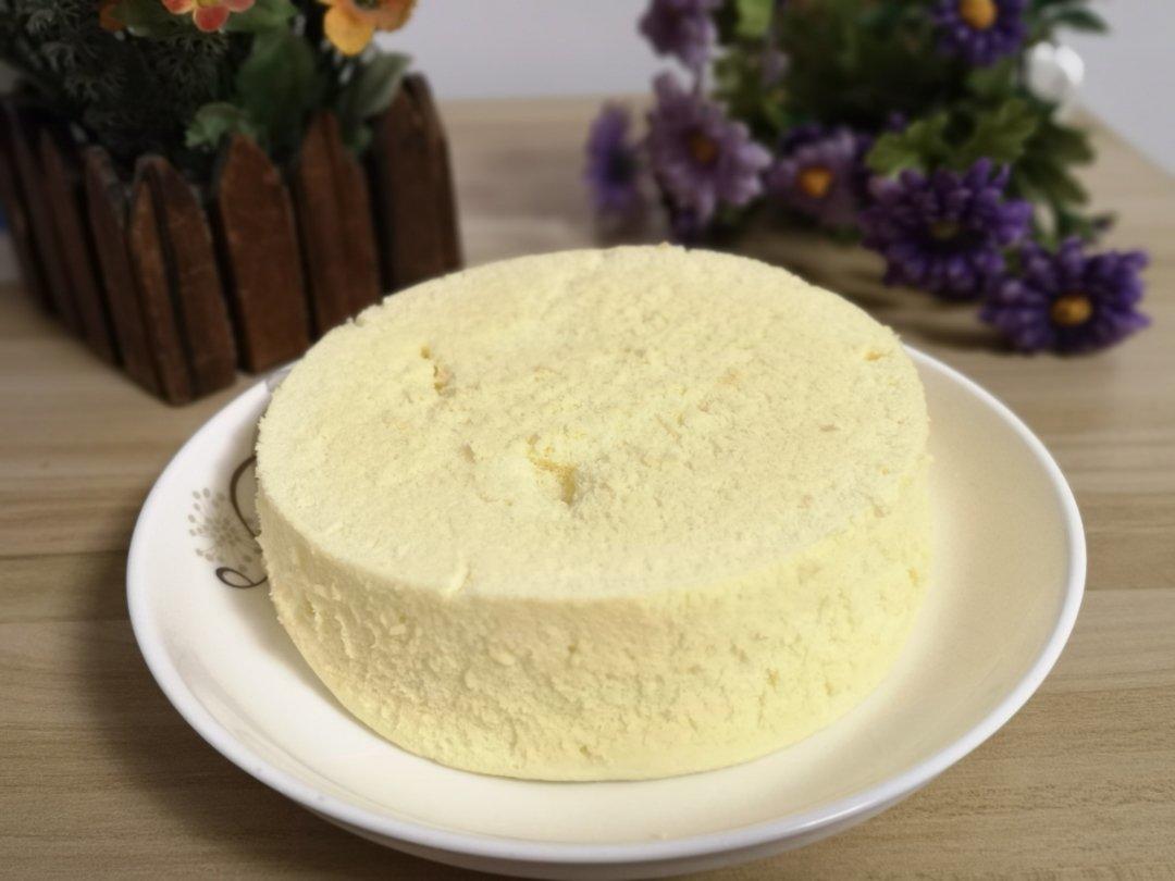 超简单完美戚风蛋糕（6寸2蛋）附打发、翻拌、脱模视频