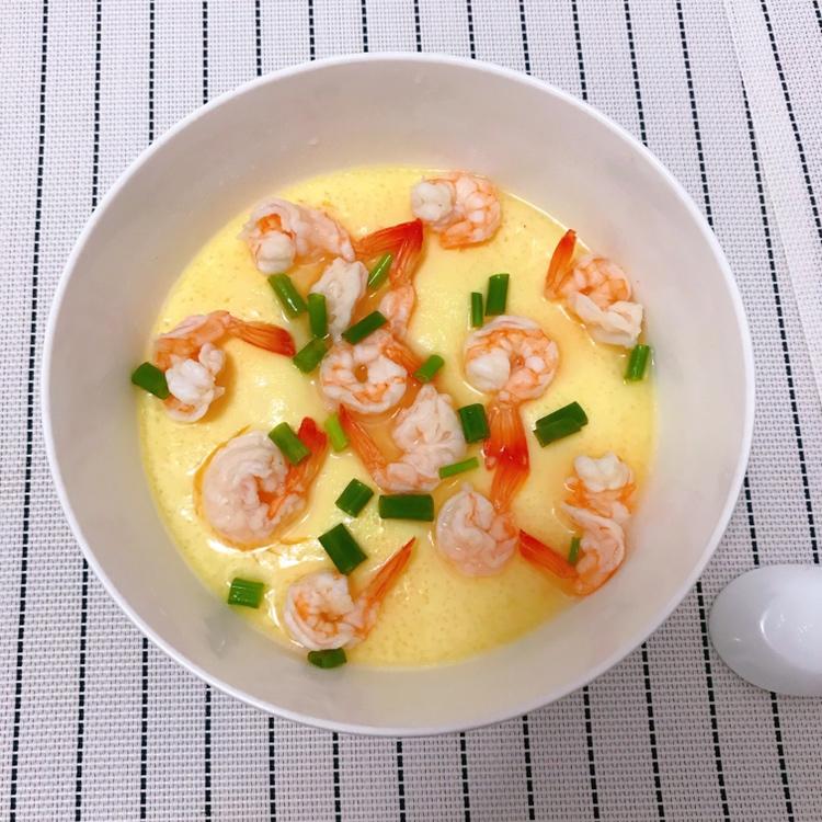滑嫩的虾仁蛋羹