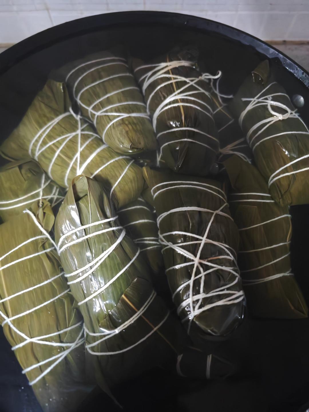 妈咪的♥️私房秘制咸蛋黄肉粽