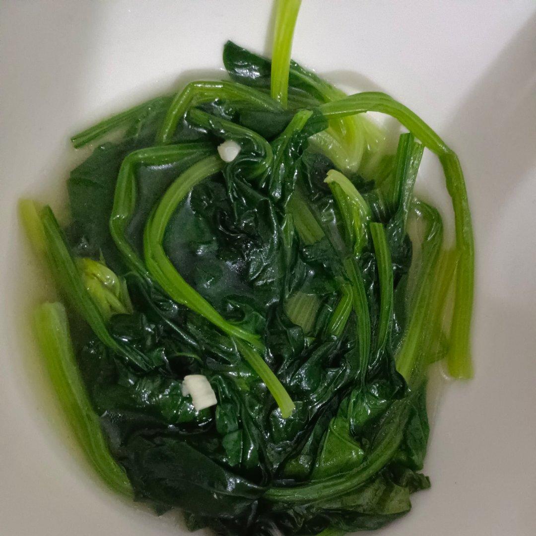 不涩口又嫩的清炒菠菜