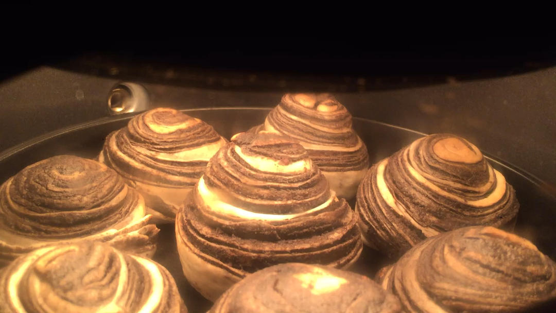 酥脆多层#螺丝转～糖火烧（快手简单 红糖麻酱烧饼）