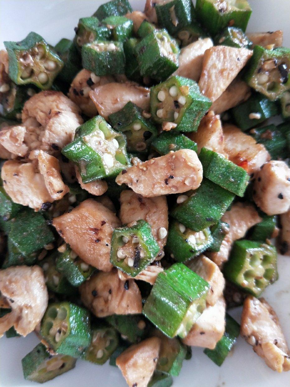 【秋葵鸡丁】这样做，夏天就能愉快地吃肉！