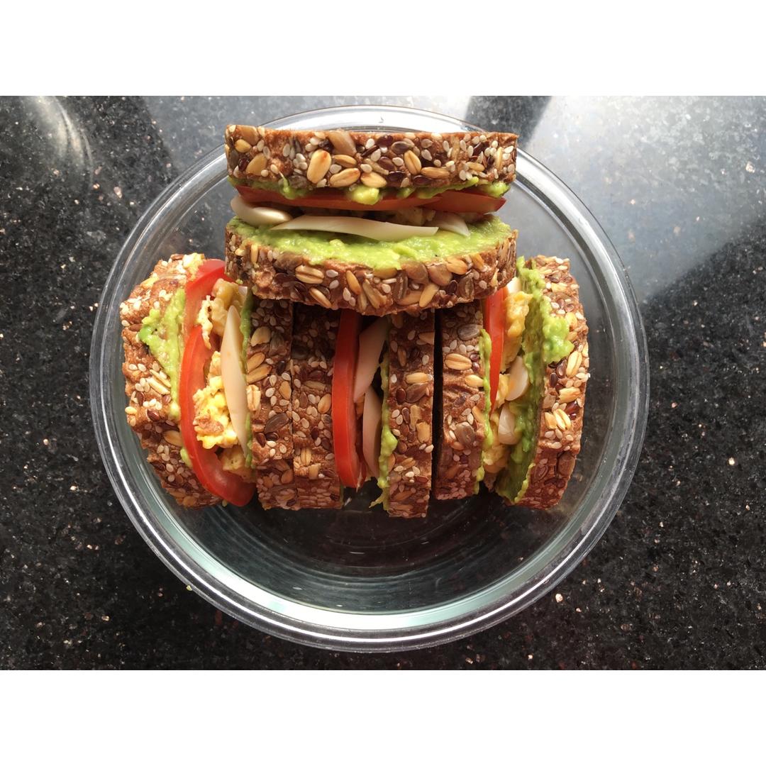 牛油果早餐三明治 Avocado Breakfast Toasted Sandwich