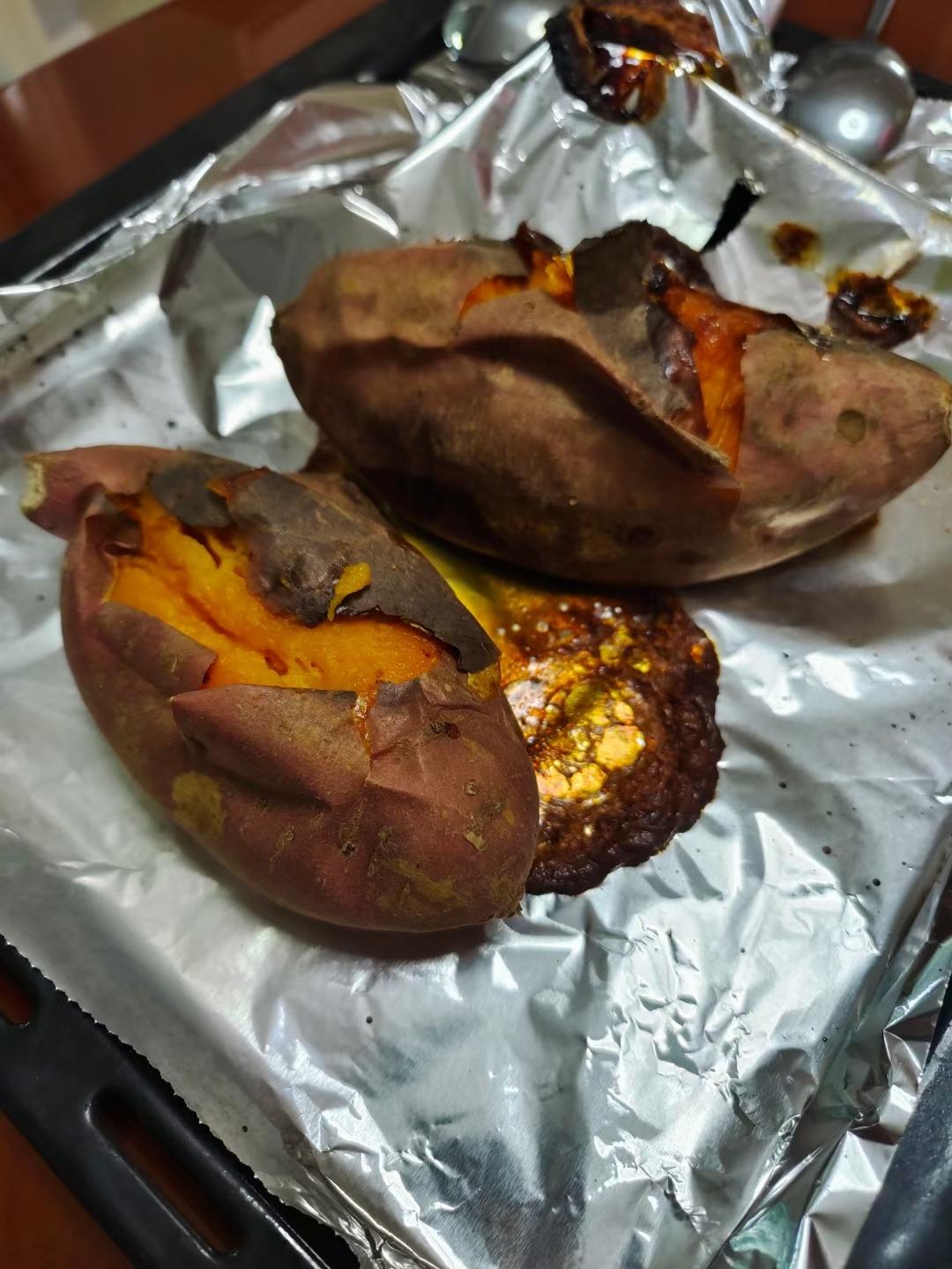 【糯唧唧的烤红薯】糖油四溢皮肉分离外糯里嫩吸溜着吃！