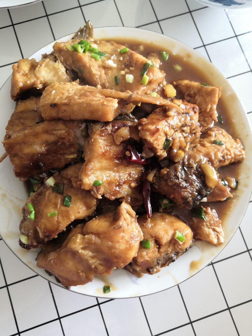红烧鱼块