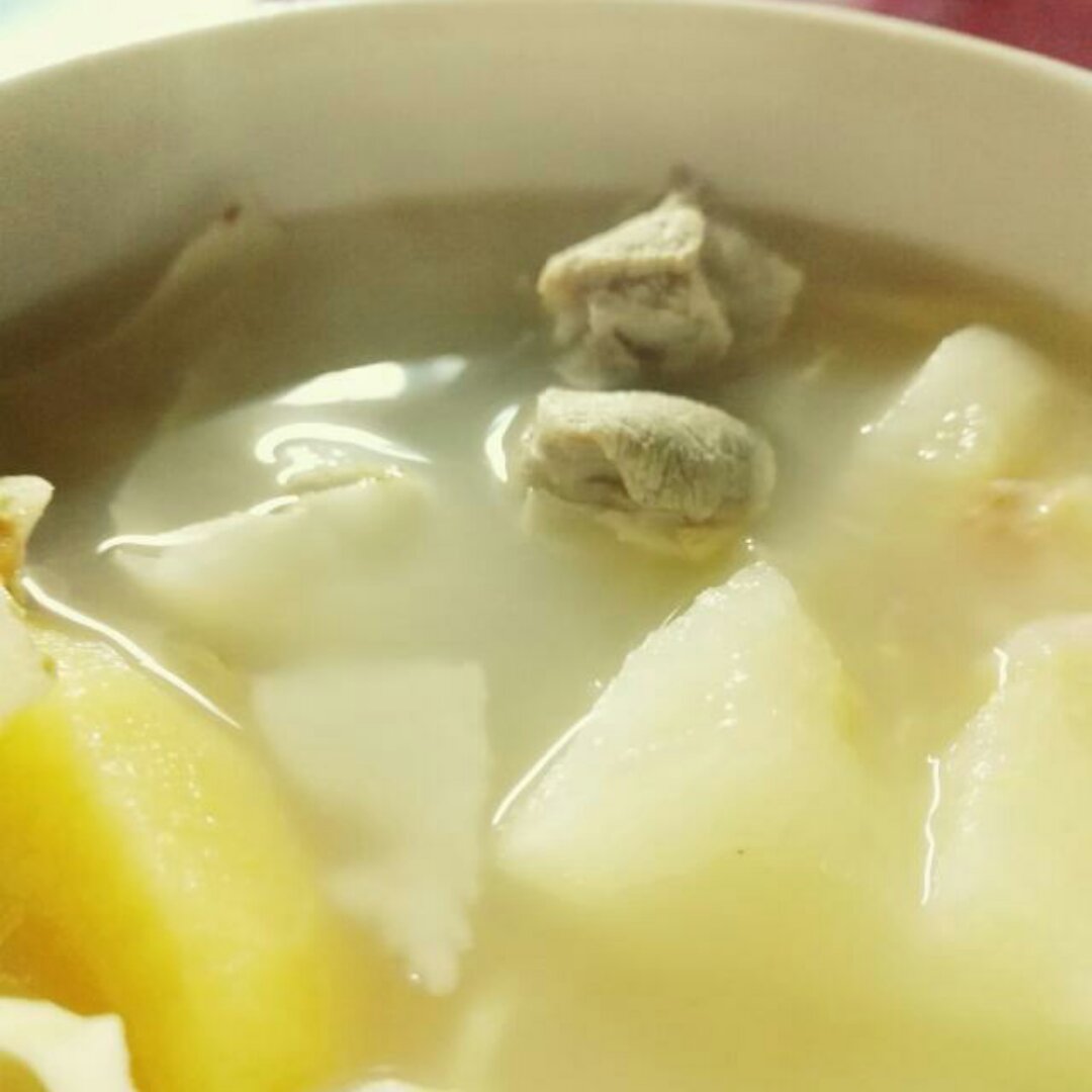 苹果雪梨瘦肉汤