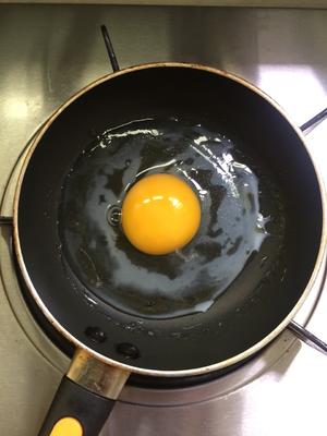 完美煎蛋的做法 步骤5