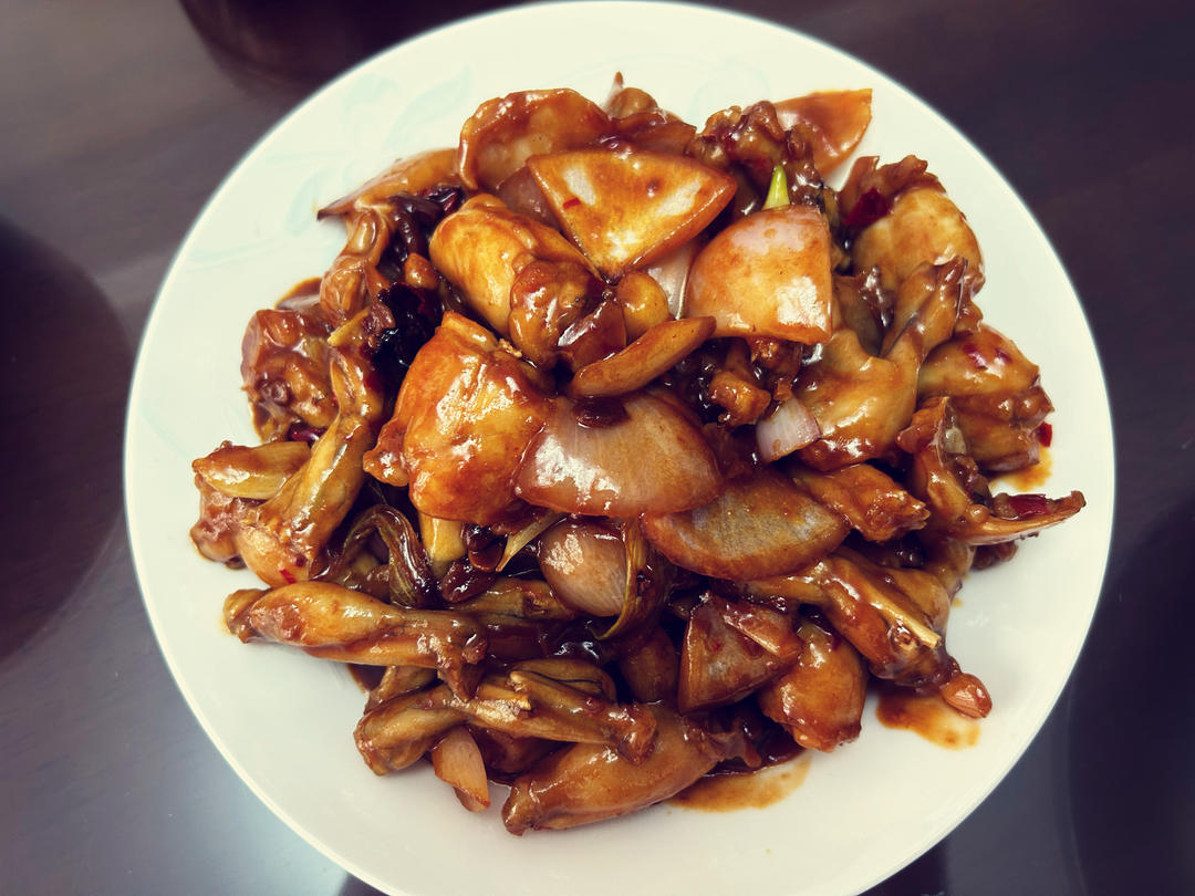 酱爆牛蛙