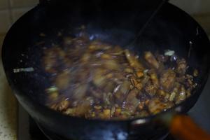 秘制卤肉饭，一口温暖一口饭的做法 步骤10