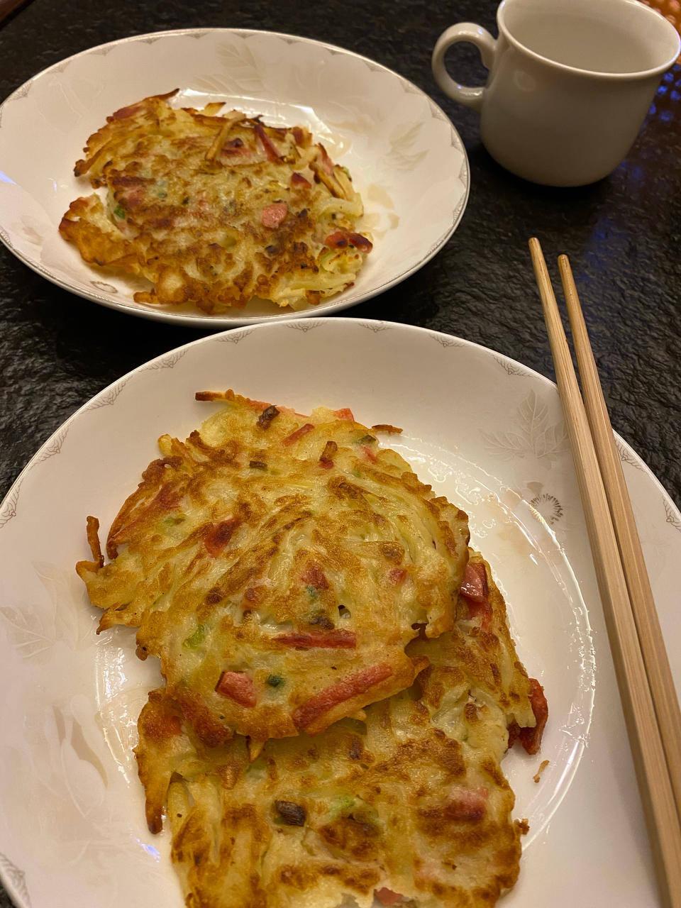 不用揉面❗️上桌就被抢光的土豆火腿饼，吃一次就爱上