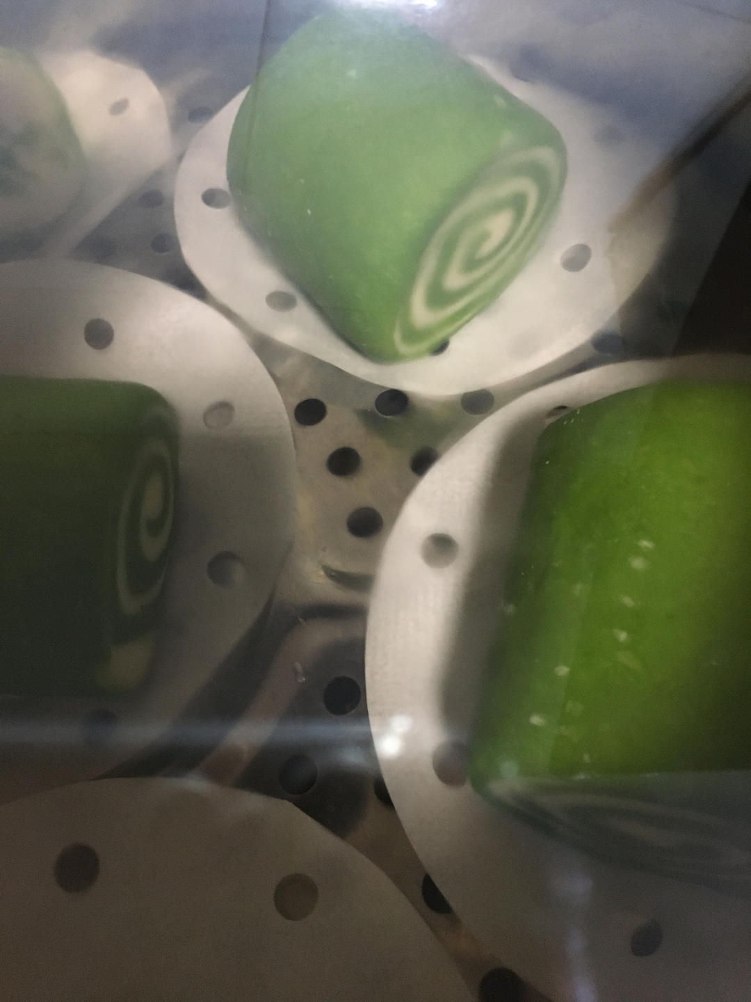 菠菜汁加了它 馒头颜色翠绿不变色 附细节视频详解
