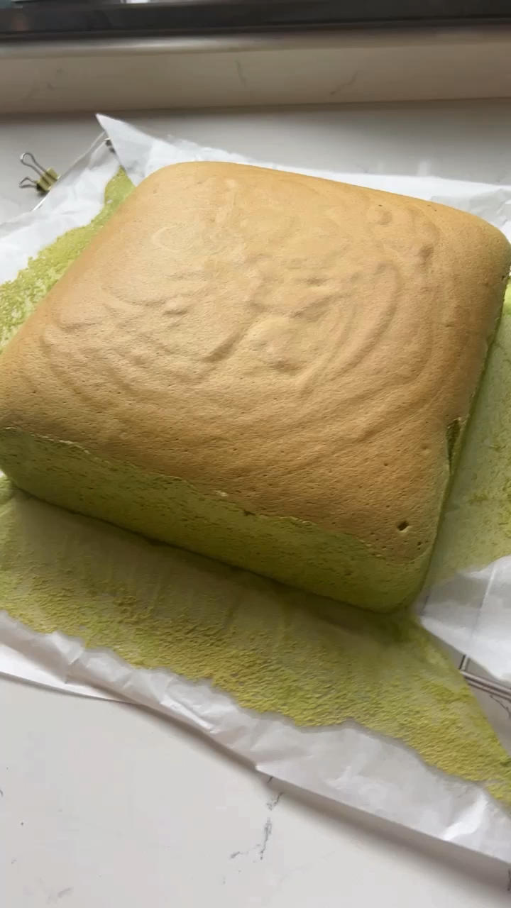 开心果酱古早蛋糕