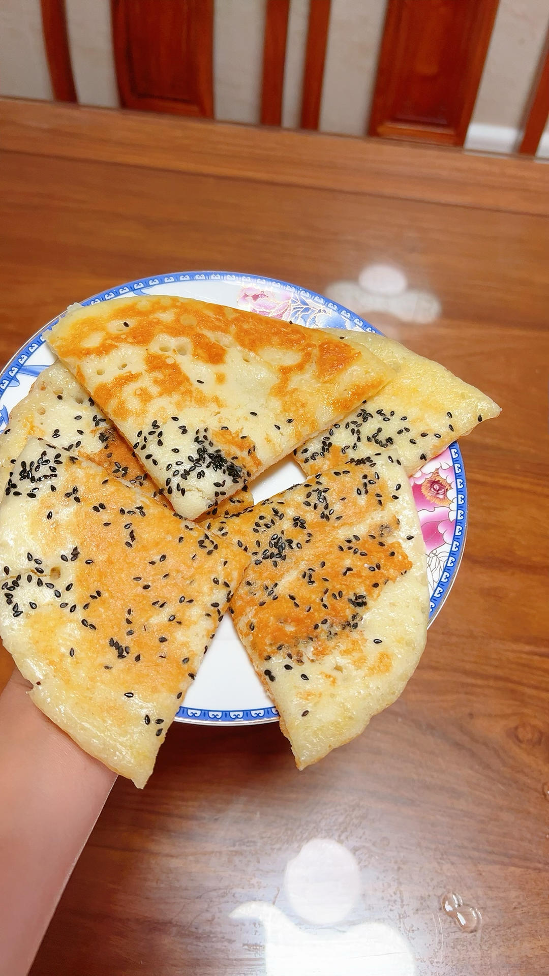 酒酿全麦饼（其他杂粮粉也可，比如玉米面、黑麦、莜麦等）吃点杂粮总觉得会瘦！！