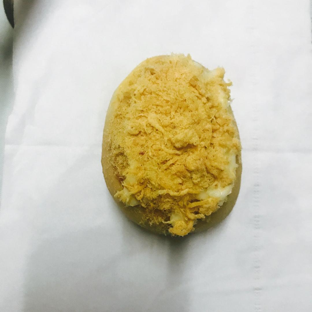辣肉松面包