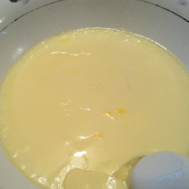 牛奶炖蛋