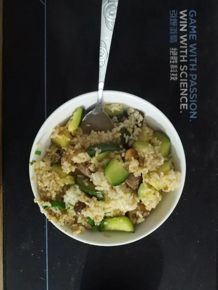 美味到不行的南瓜饭