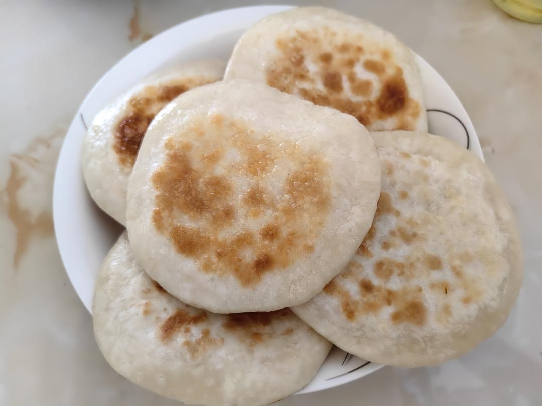 烫面小糖饼 柔软劲道 凉了也不硬 做法简单一看就会 附细节视频详解