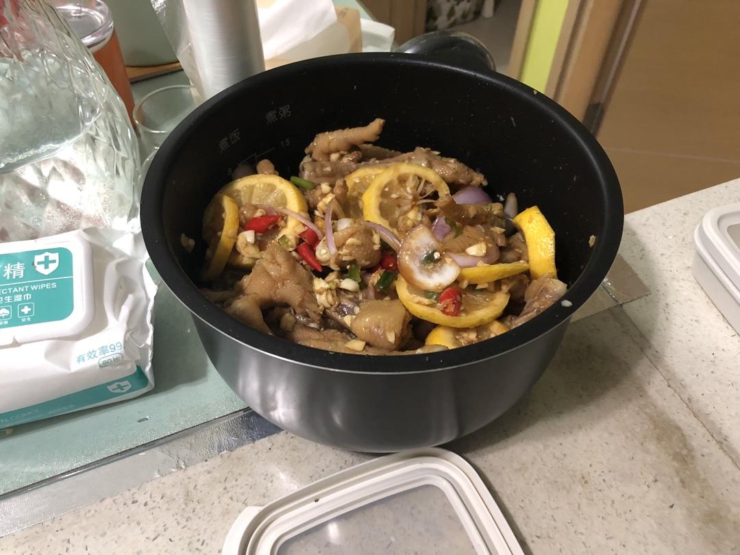【柠檬酸辣鸡爪】自制超级无敌美味的网红鸡爪