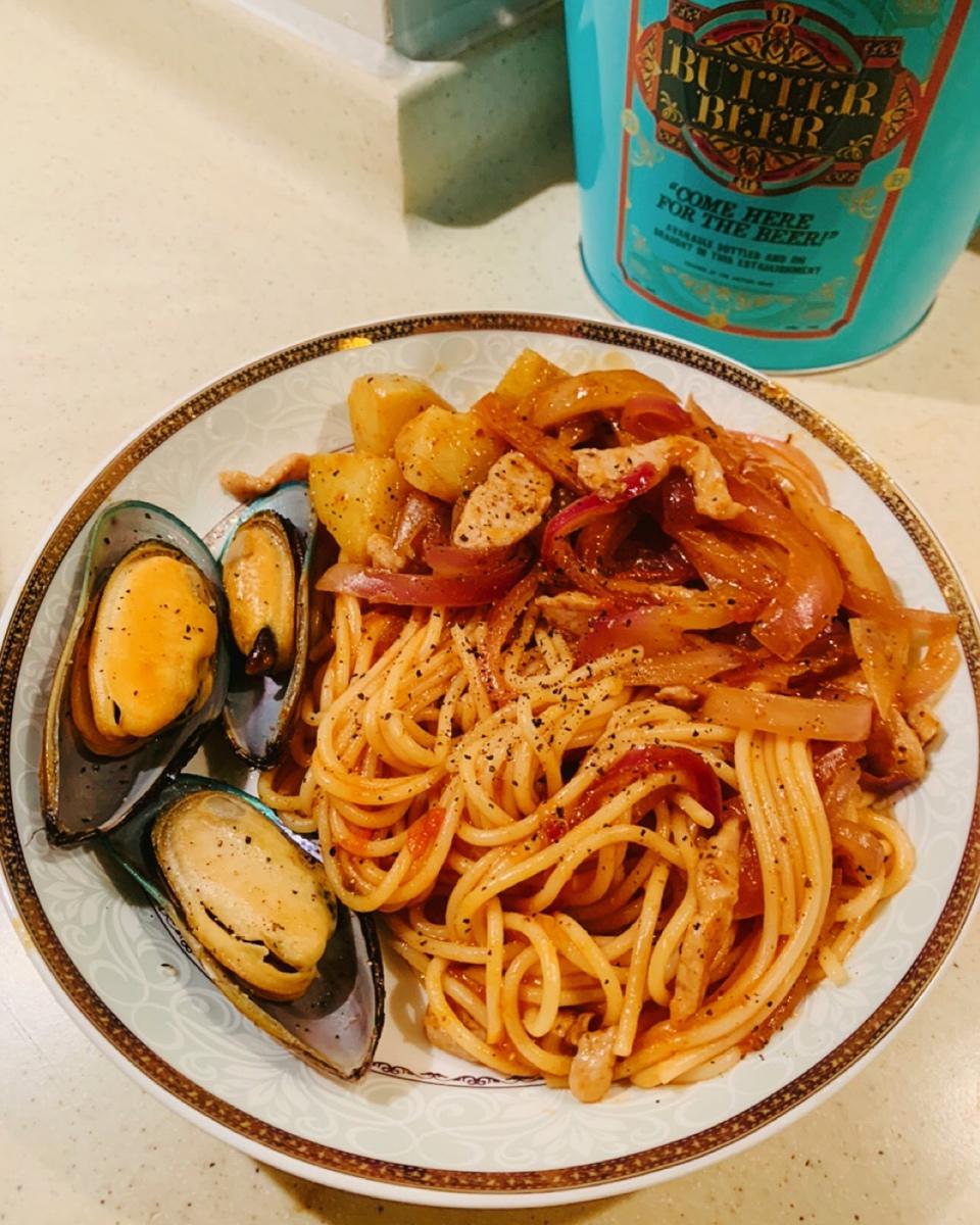 青口贝番茄意面