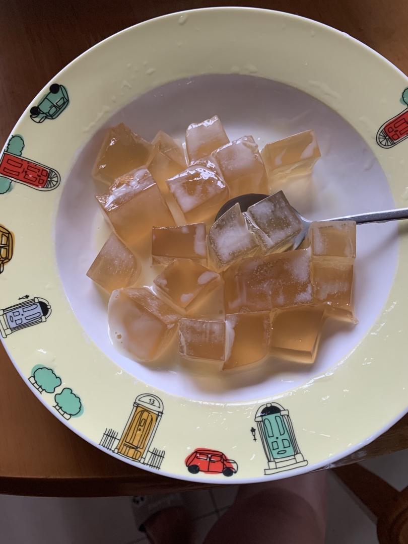 nana做的海底椰雪梨膏滋阴润肺除燥清热