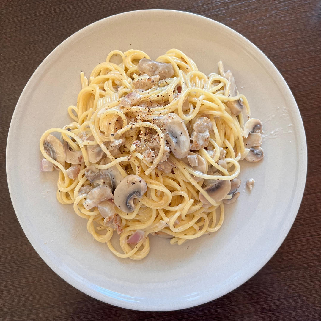 奶油蘑菇培根意大利面