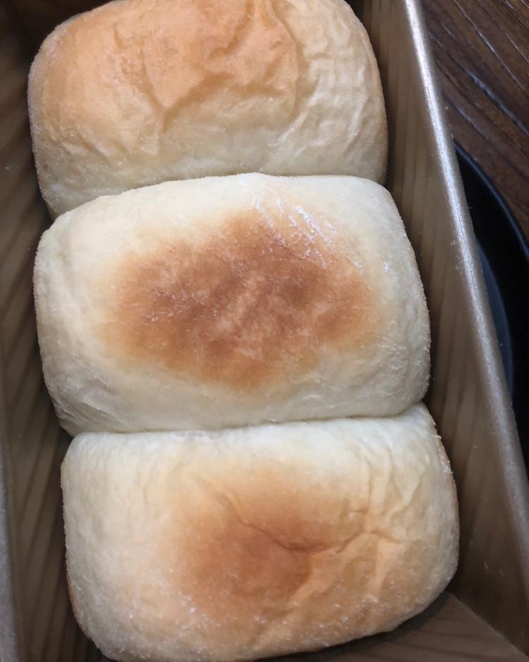 奶油吐司，鲜奶奶油嫩白吐司