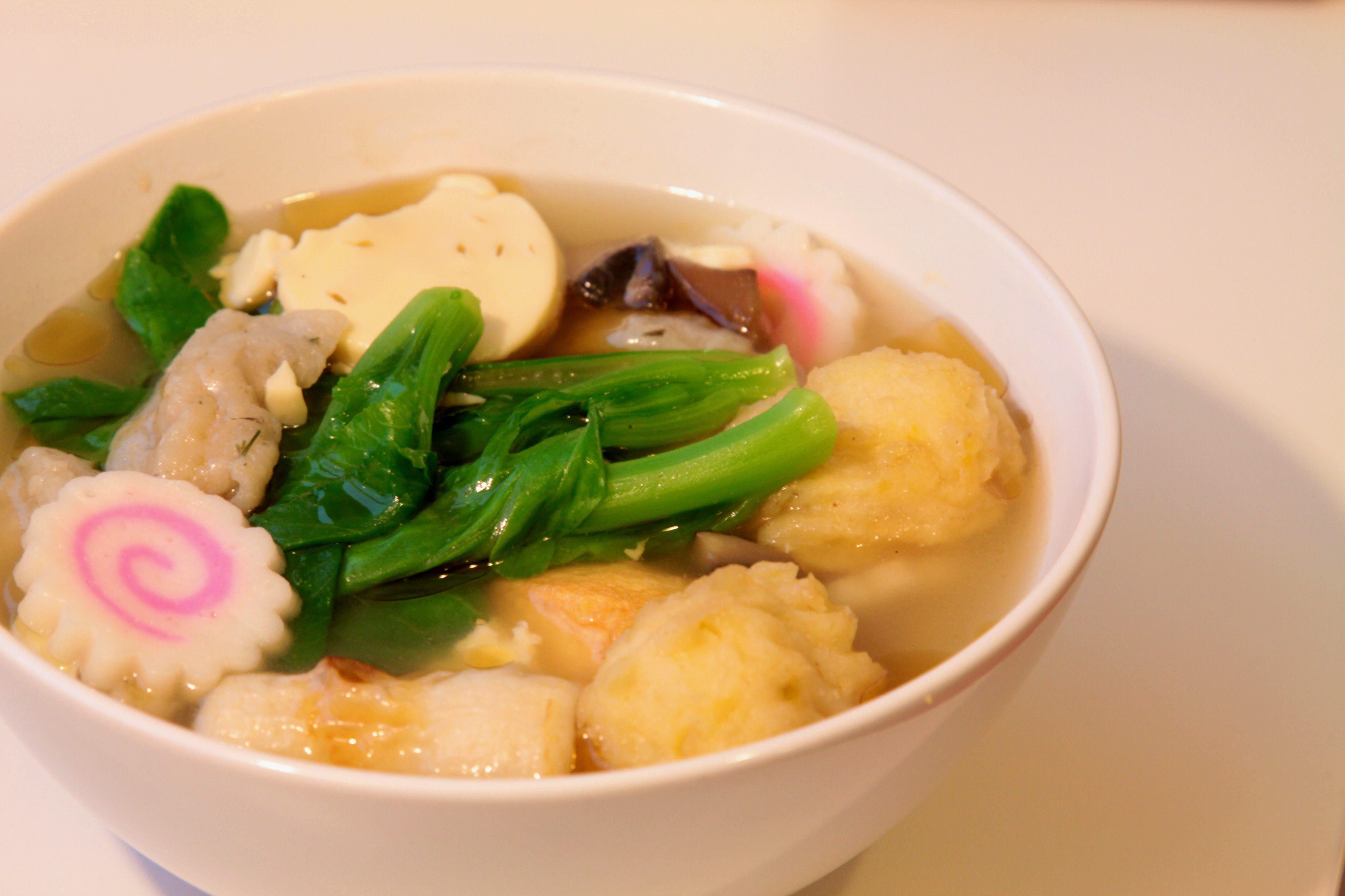 鱼蛋杂菌玉子豆腐汤的做法