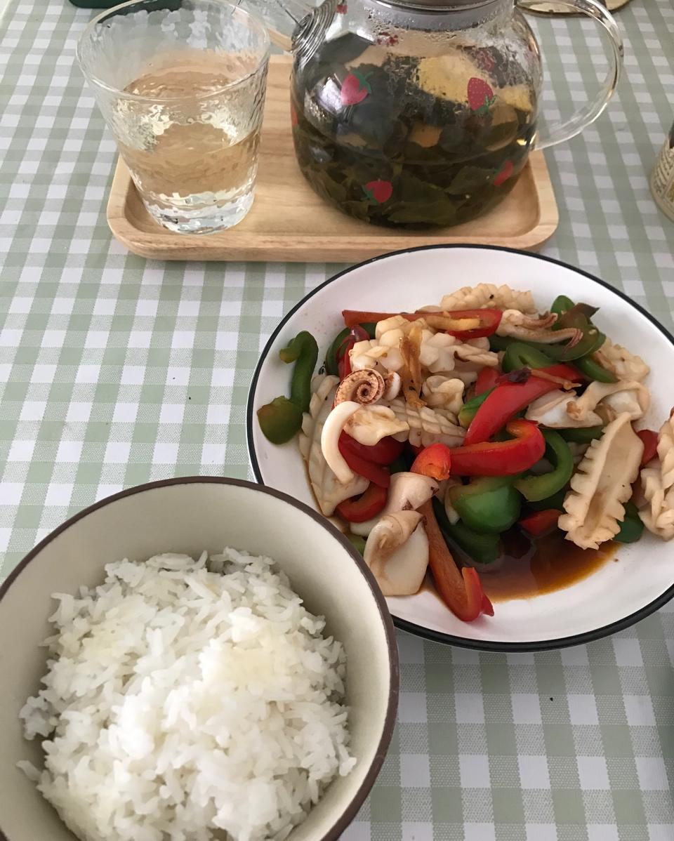爆炒鱿鱼