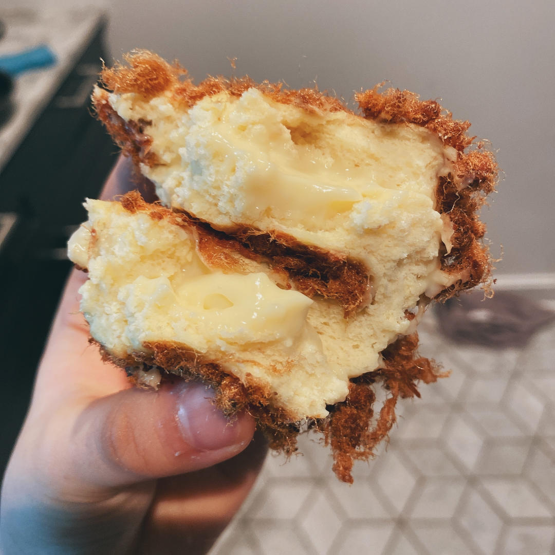 绝赞美味的卡仕达爆浆肉松小贝
