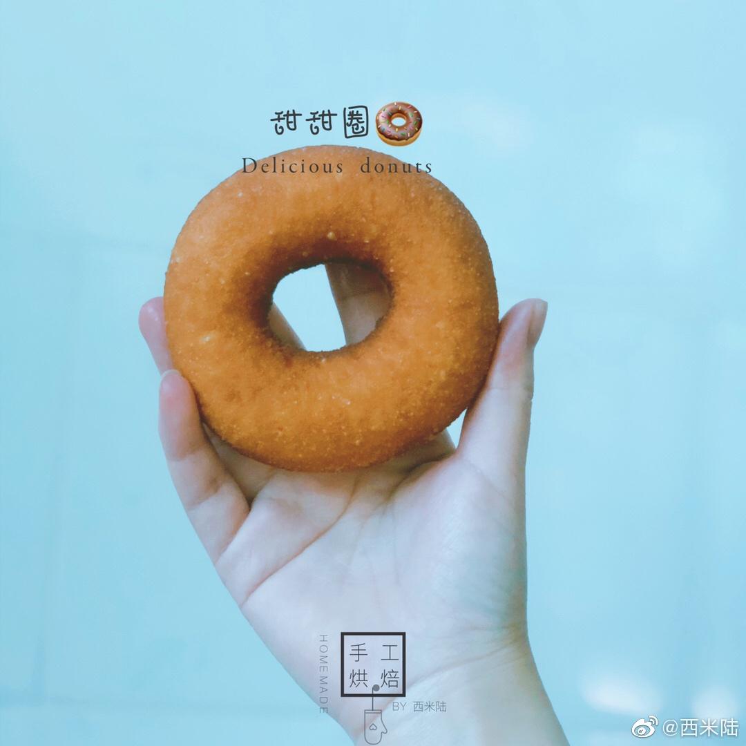 超级好吃的油炸甜甜圈