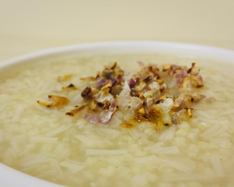 低卡代主食  减肥不伤胃 【小米菌菇粥】的做法