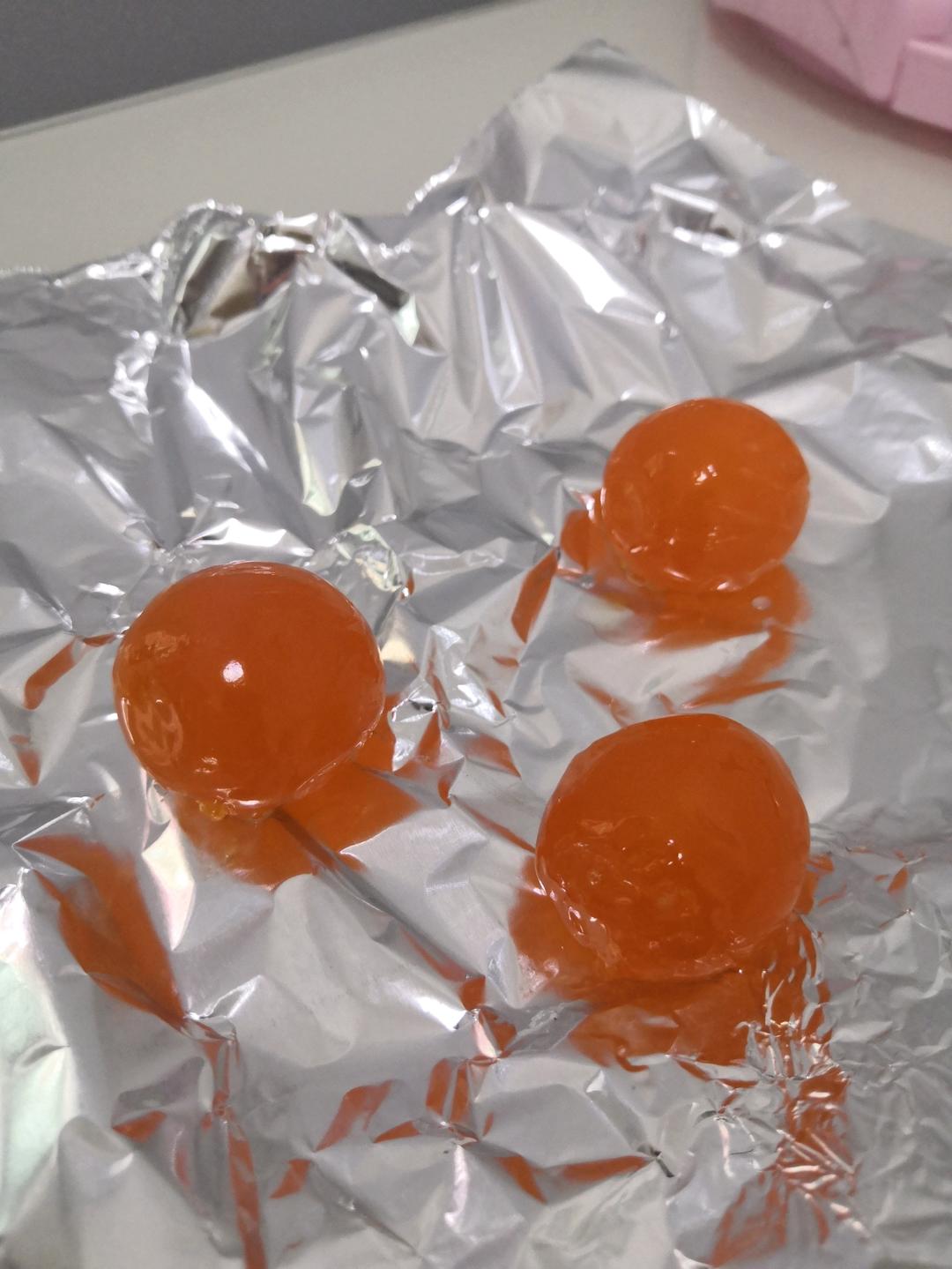 100%出油，原来流油的咸鸭蛋是这样做的——自制咸鸭蛋（多动图，孔瑶的食谱）