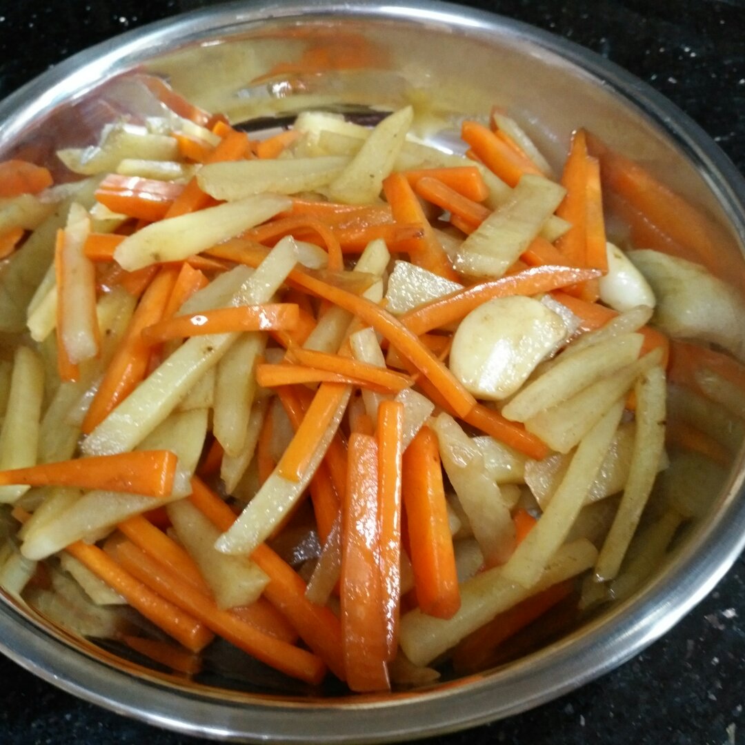 土豆丝红萝卜丝