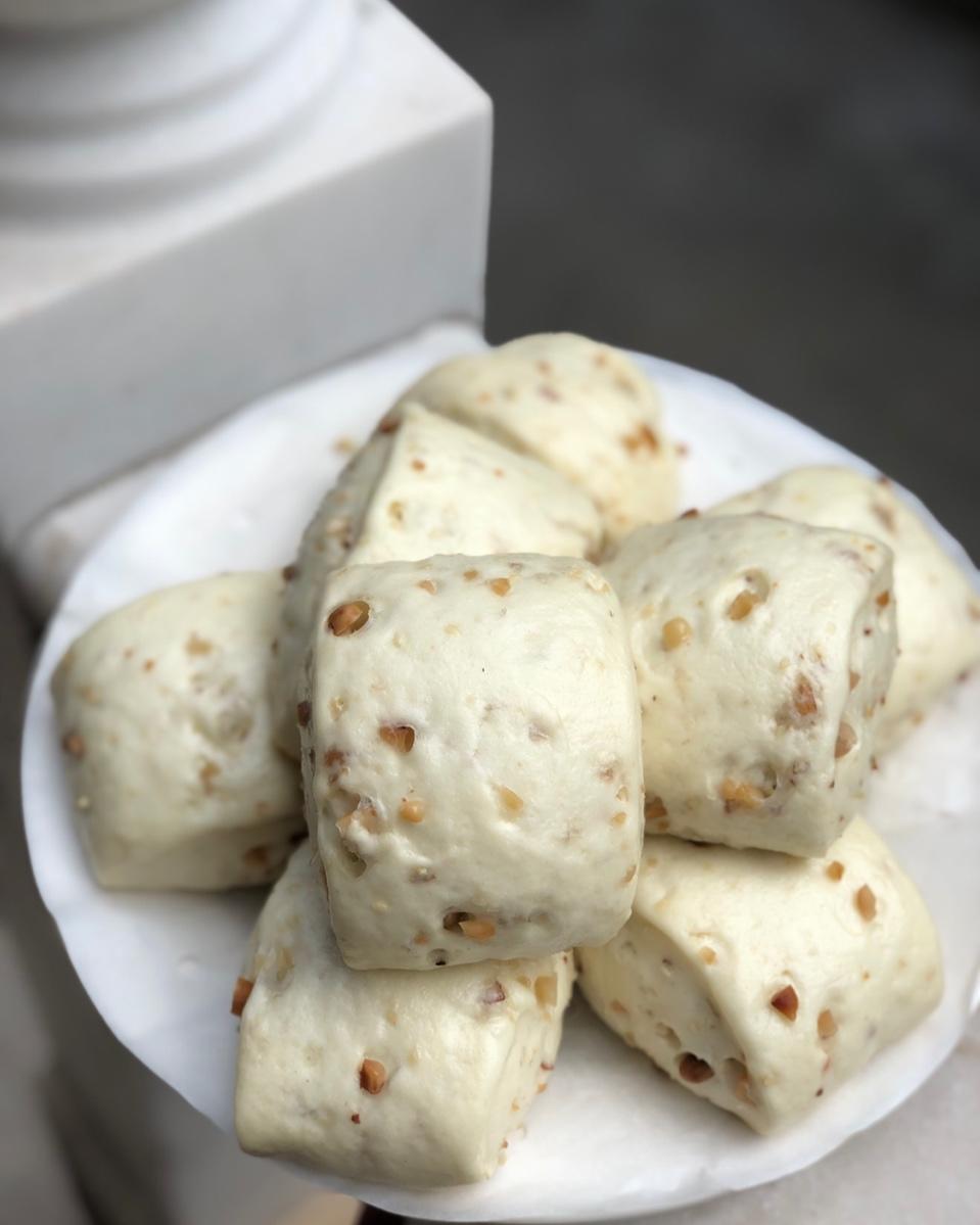 细腻光滑一次发酵牛奶馒头