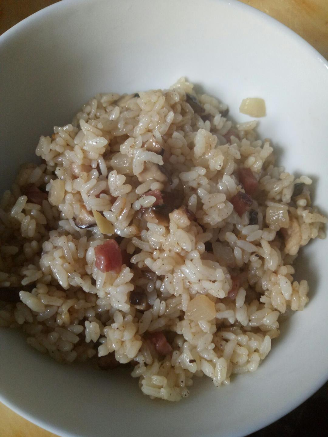 香菇腊肉饭