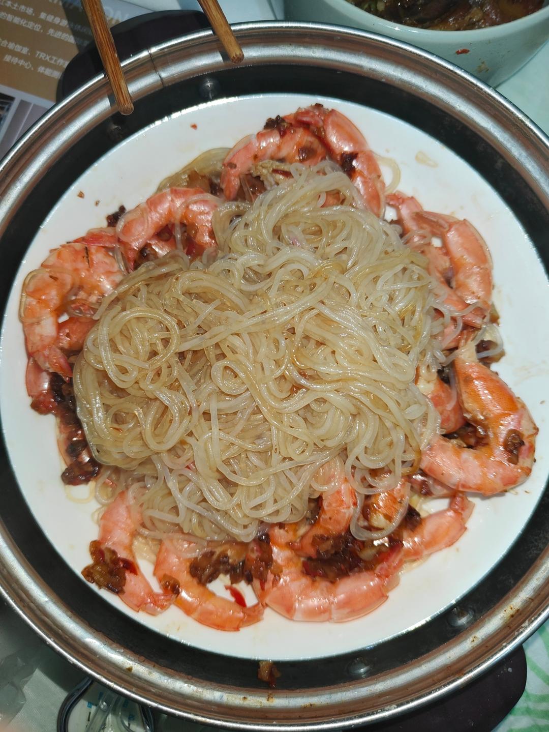 蒜蓉粉丝蒸大虾