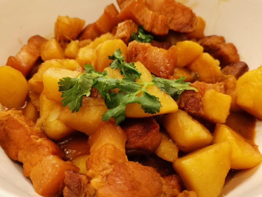 红烧肉炖土豆（丝毫不腻）