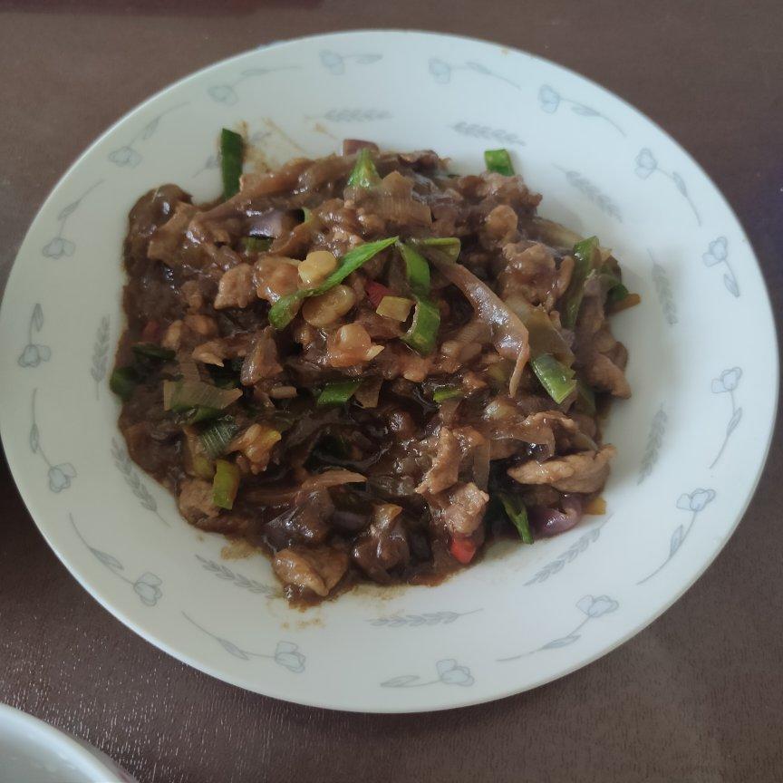 新手也能十分钟做完全家舔盘子的肉末茄子