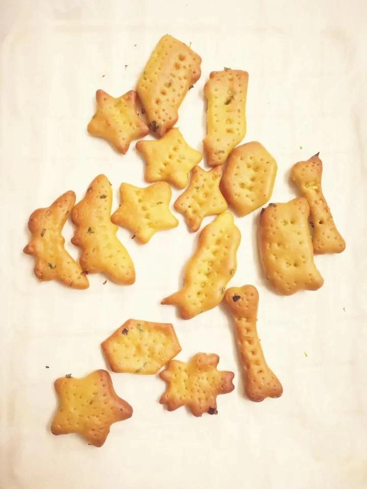 小苏打葱香饼干