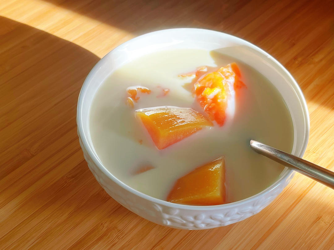 木瓜炖牛奶